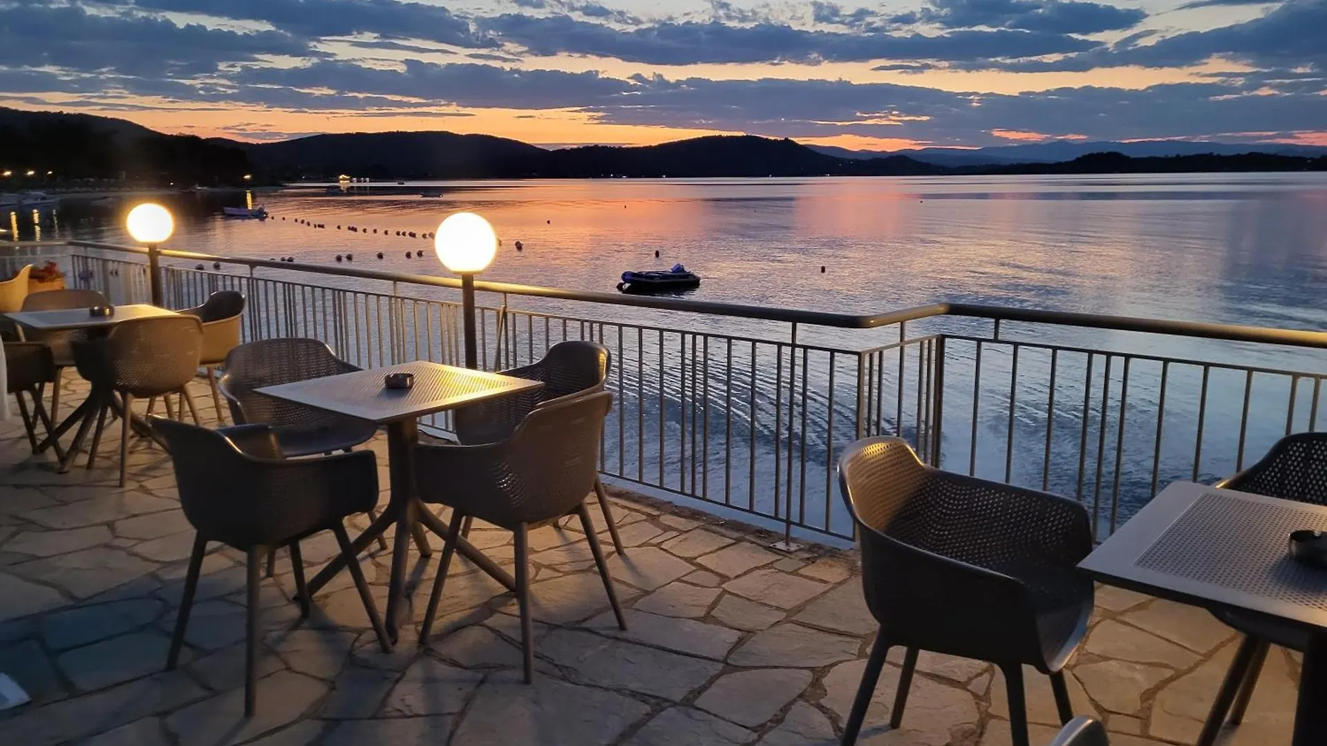 Vourvourou Hotel