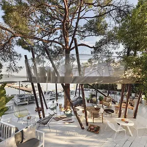 Ekies Senses Resort, A Member Of Design **** Вурвуру